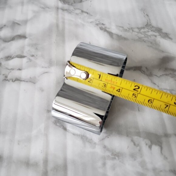 Chrome napkin rings set of 6 curved shape modern minimalist contemporary - Picture 6 of 8